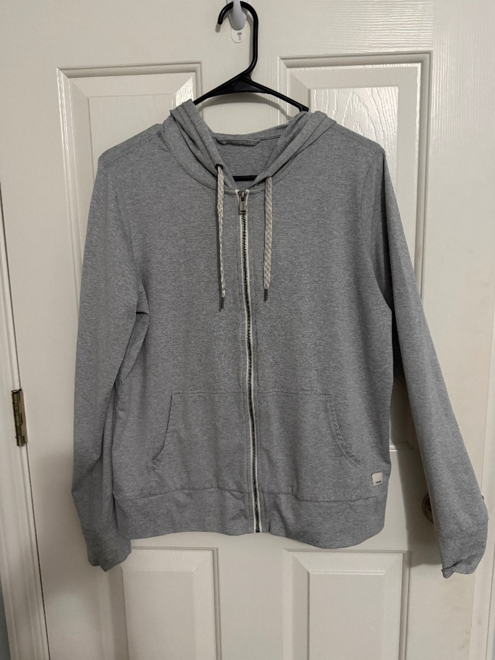 Vuori Halo Performance Hoodie - Size Medium - Picture 3 of 5